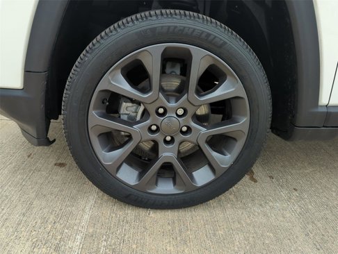 Used 2021 Jeep Compass Latitude image 13