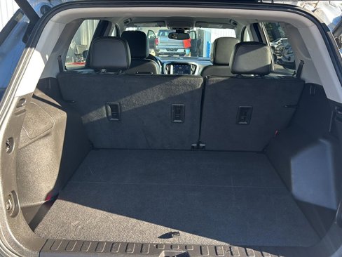 Used 2024 GMC Terrain SLT image 20
