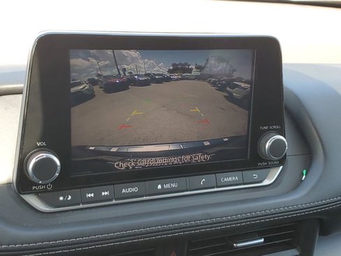 Used 2023 Nissan Rogue SV image 26