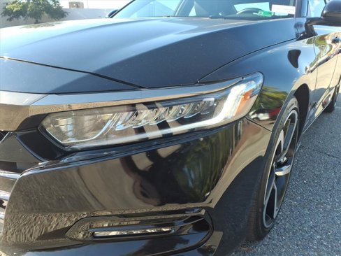 Used 2020 Honda Accord Sport image 3