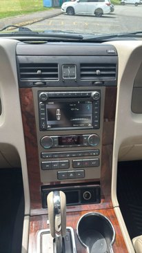 Used 2012 Lincoln Navigator 4WD image 36