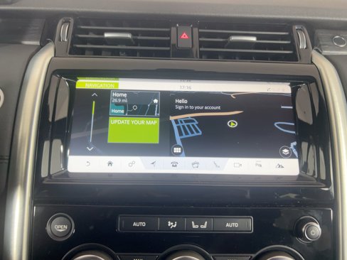 Used 2018 Land Rover Discovery HSE image 21