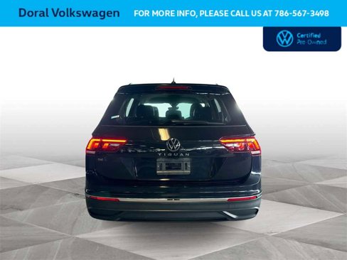 Used 2023 Volkswagen Tiguan SE image 7