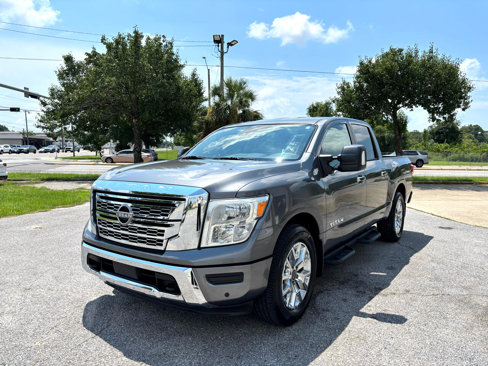 Used 2023 Nissan Titan SV w/ SV Utility Package image 3