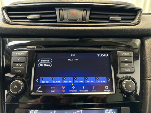 Used 2020 Nissan Rogue SV image 14