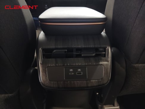 Used 2023 Nissan Ariya FWD image 34