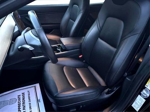 Used 2019 Tesla Model 3 Standard Range Plus image 15