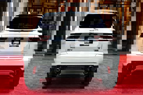 Used 2018 Jaguar E-PACE S image 3