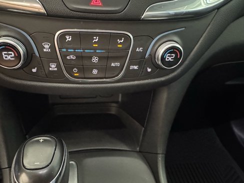 Used 2019 Chevrolet Equinox LT image 21