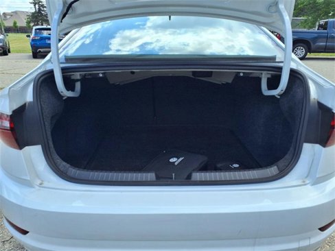 Used 2021 Volkswagen Jetta S image 8