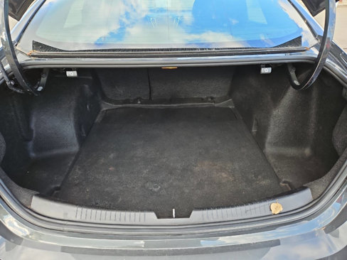 Used 2018 Chevrolet Malibu LT image 11