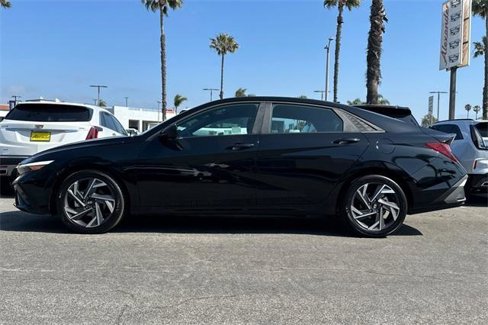 Used 2025 Hyundai Elantra Sport image 7