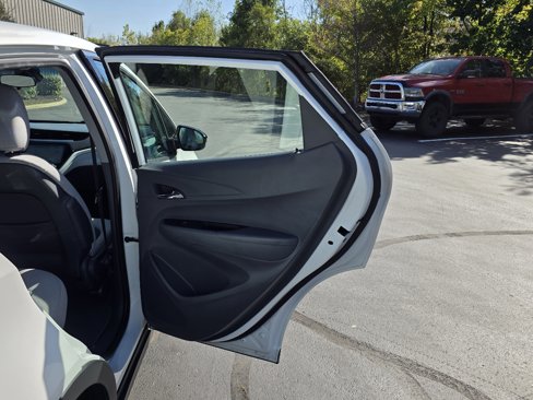 Used 2017 Chevrolet Bolt LT image 40