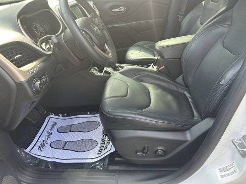Used 2014 Jeep Cherokee Limited image 17