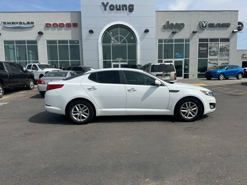 Used 2013 Kia Optima LX w/ Convenience Pkg image 2