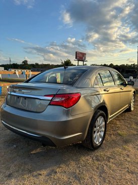 Used 2013 Chrysler 200 Touring image 9