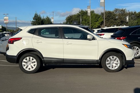 Used 2019 Nissan Rogue Sport S image 3