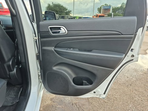 Used 2019 Jeep Grand Cherokee Altitude image 29