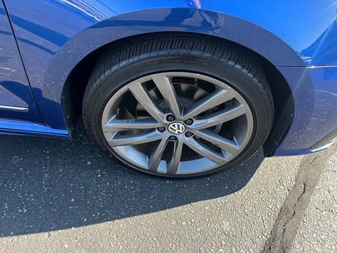 Used 2017 Volkswagen Passat 1.8T R-Line image 10