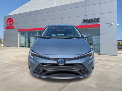 New 2025 Toyota Corolla LE image 9