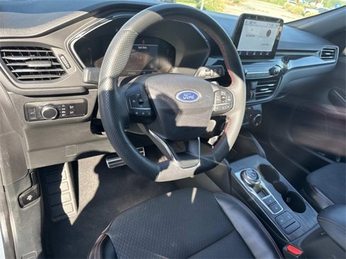Used 2023 Ford Escape ST-Line image 14
