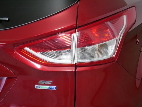 Used 2015 Ford Escape SE image 17