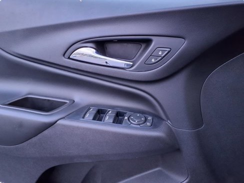 Used 2019 Chevrolet Equinox LT image 19