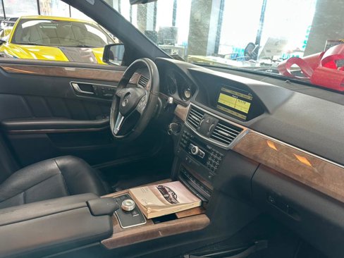 Used 2012 Mercedes-Benz E 350 4MATIC Sedan image 21