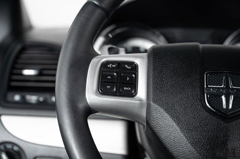 Used 2014 Dodge Grand Caravan R/T w/ Driver Convenience Group image 33