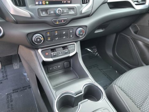 Certified 2023 GMC Terrain SLE image 30