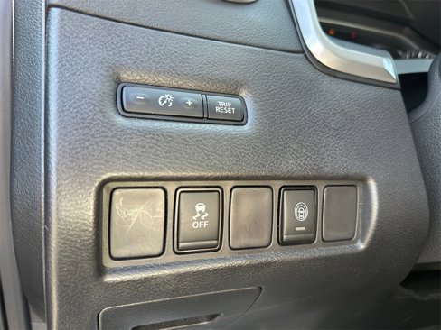 Used 2023 Nissan Murano SV image 31