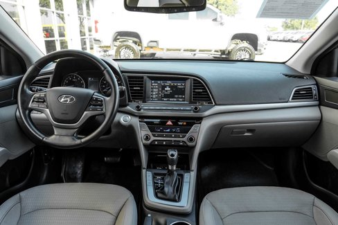 Used 2017 Hyundai Elantra Limited image 14