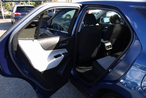 Used 2022 Chevrolet Equinox LT image 16