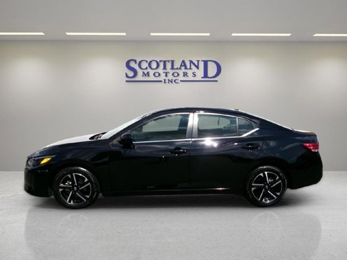 Used 2024 Nissan Sentra SV image 1