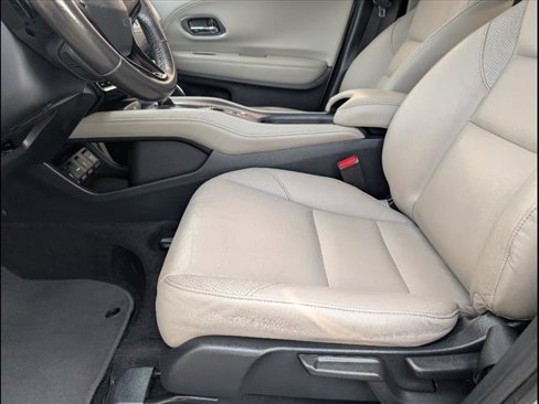 Used 2018 Honda HR-V EX-L image 6