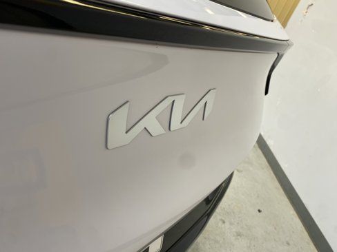 Used 2024 Kia Sportage SX image 16