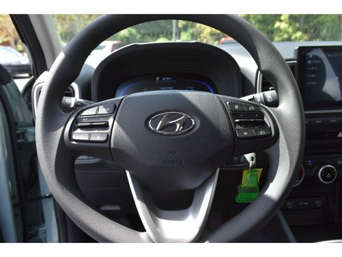 New 2025 Hyundai Venue SE image 18
