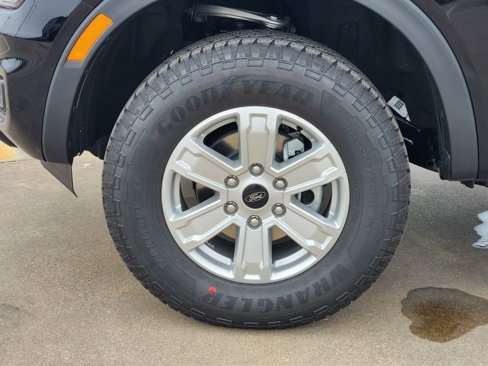 New 2025 Ford Ranger XL image 8