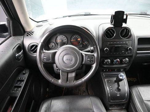 Used 2015 Jeep Patriot High Altitude image 15