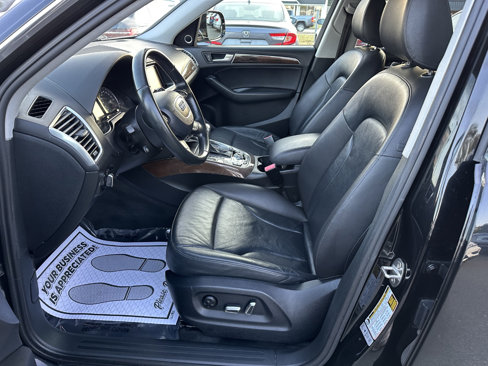 Used 2016 Audi Q5 2.0T Premium Plus w/ Technology Package image 8