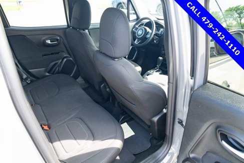 Used 2020 Jeep Renegade Latitude image 38