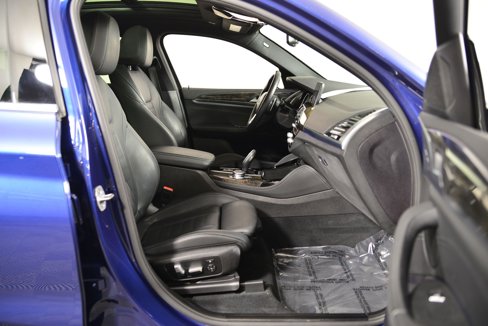 Used 2019 BMW X4 xDrive30i w/ Executive Package image 18