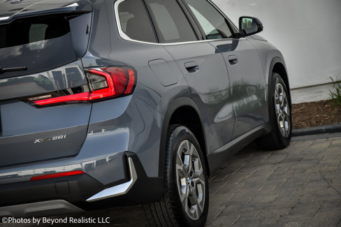 Used 2023 BMW X1 xDrive28i w/ Premium Package image 9