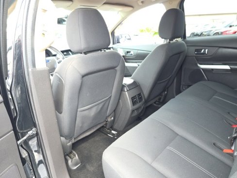 Used 2013 Ford Edge SE image 30