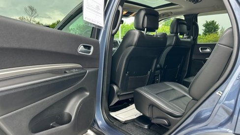 Used 2020 Dodge Durango SXT image 47