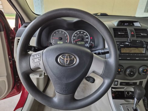 Used 2012 Toyota Corolla LE image 11
