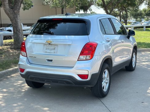 Used 2017 Chevrolet Trax LS image 35