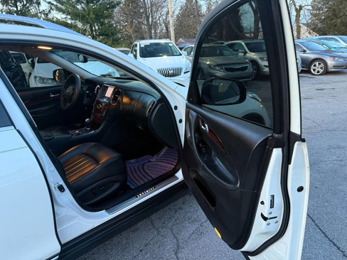 Used 2017 INFINITI QX50 2WD w/ Technology Package image 9