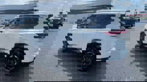 Used 2024 Nissan Rogue SV image 7