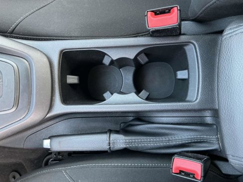 Used 2017 Ford Focus SE w/ Cold Weather Package image 14
